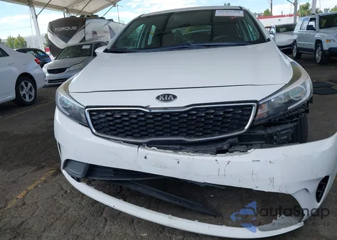 2017 Kia Forte Lx z USA, uszkodzony, nr VIN KNAFK5A88H5705579